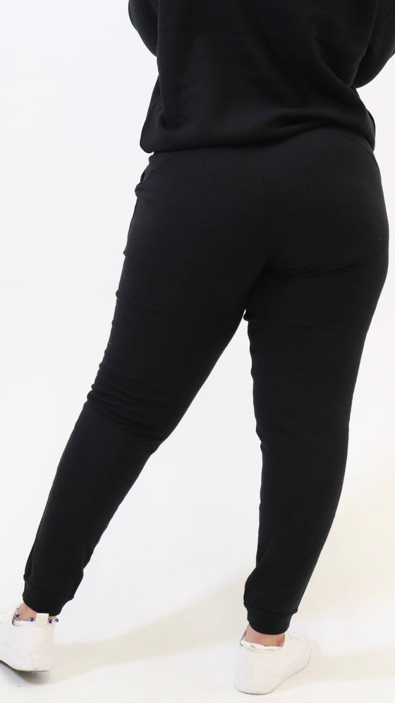 Relaxed Fit Jogger Sweatpants in Black