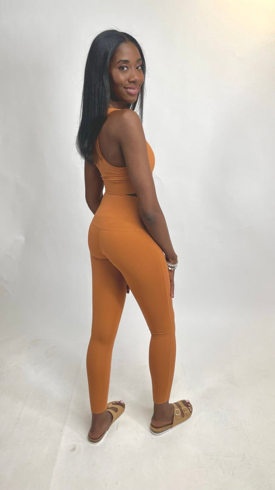 High Waisted Leggings Set in Toasty Almond